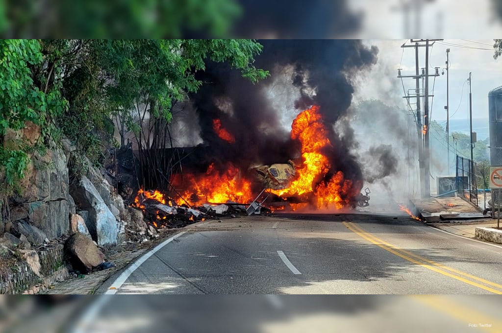 Pipa de combustible que explotó en Acapulco era privada, aclara Pemex